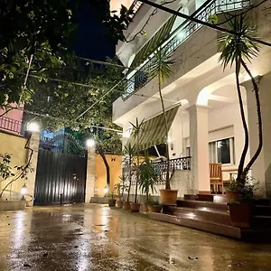  Hostel Mandarine